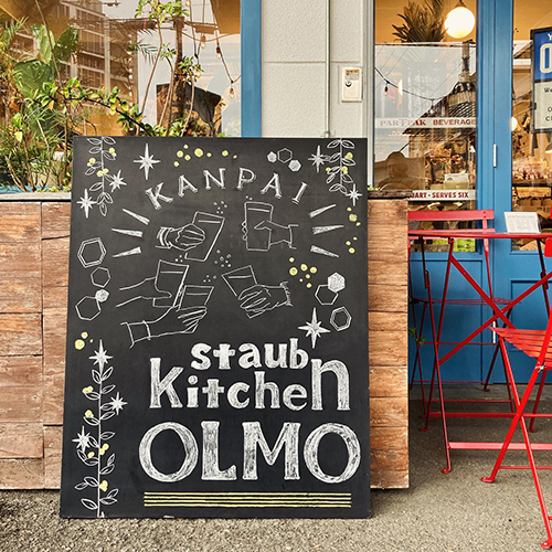 【 チョークアート 】スタッフYちゃんのCASA黒板シリーズ★今回も「ストウブキッチン オルモ」さんの店内看板を描かせていただきました。いつもご依頼いただきありがとうございます！