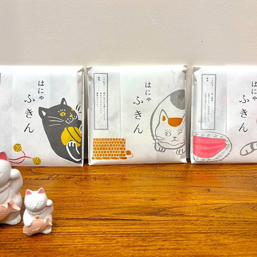 【 商品紹介 】中川政七商店のベストセラー「花ふきん」に、猫を使ったことわざにちなんだ絵柄の「はにゃふきん」が登場！⁡