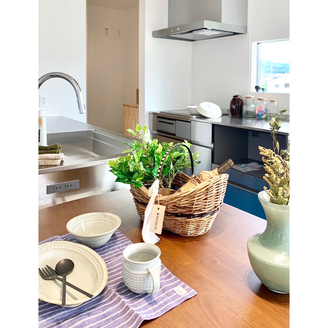 スタイリッシュを極めたグレーの平屋