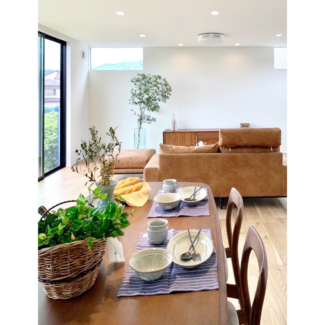 スタイリッシュを極めたグレーの平屋