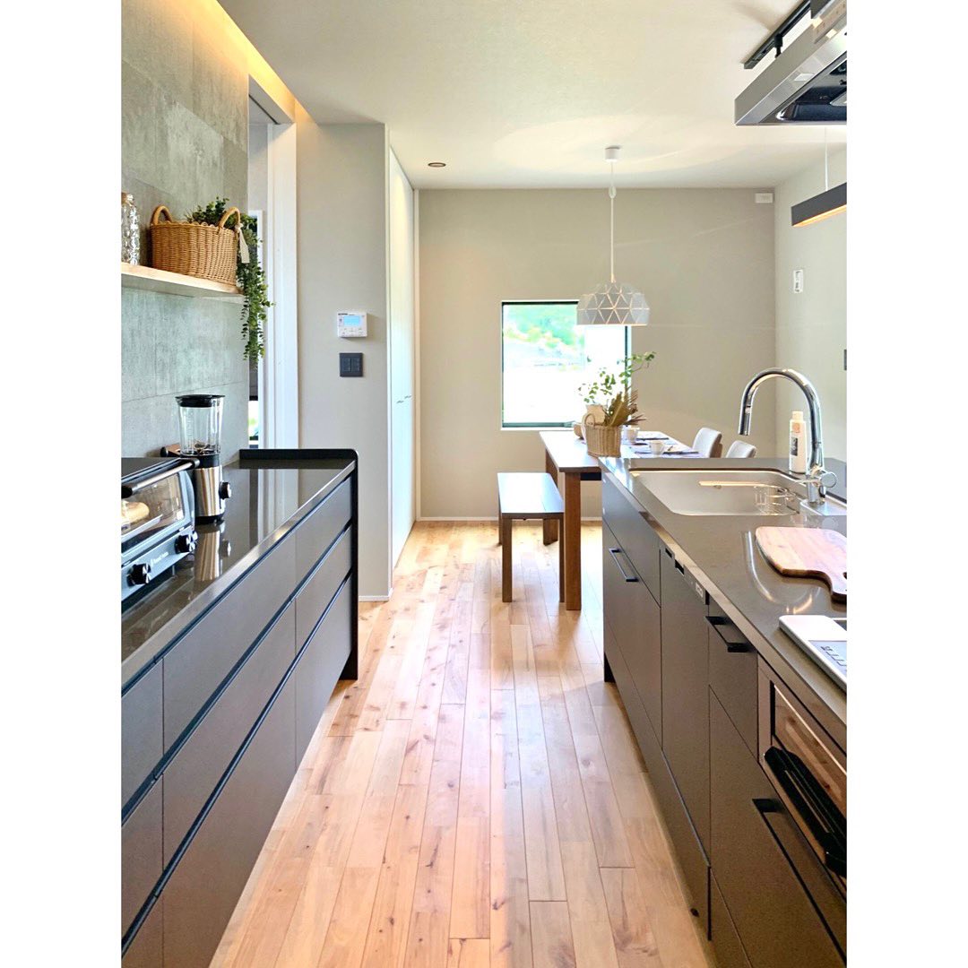 ウチソトの繋がりを感じる平屋