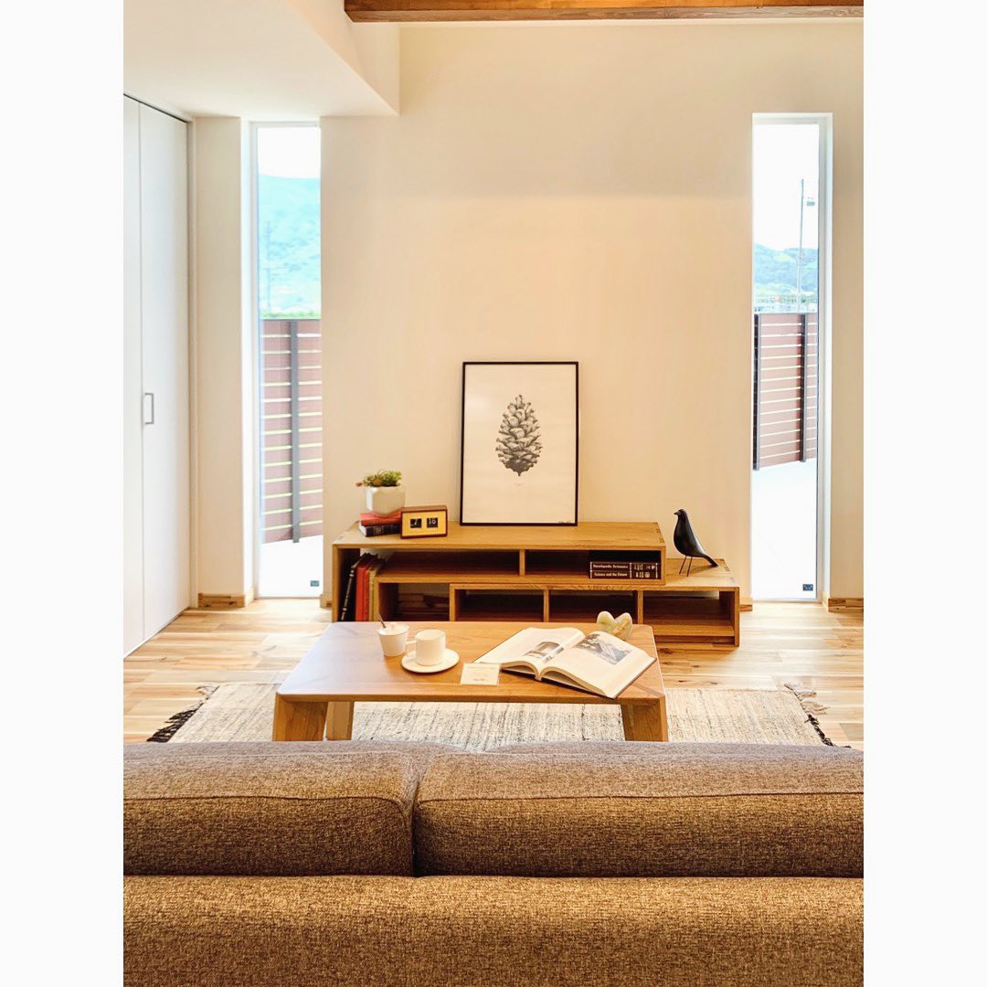 モダンなデザインと空間を繋ぐ家