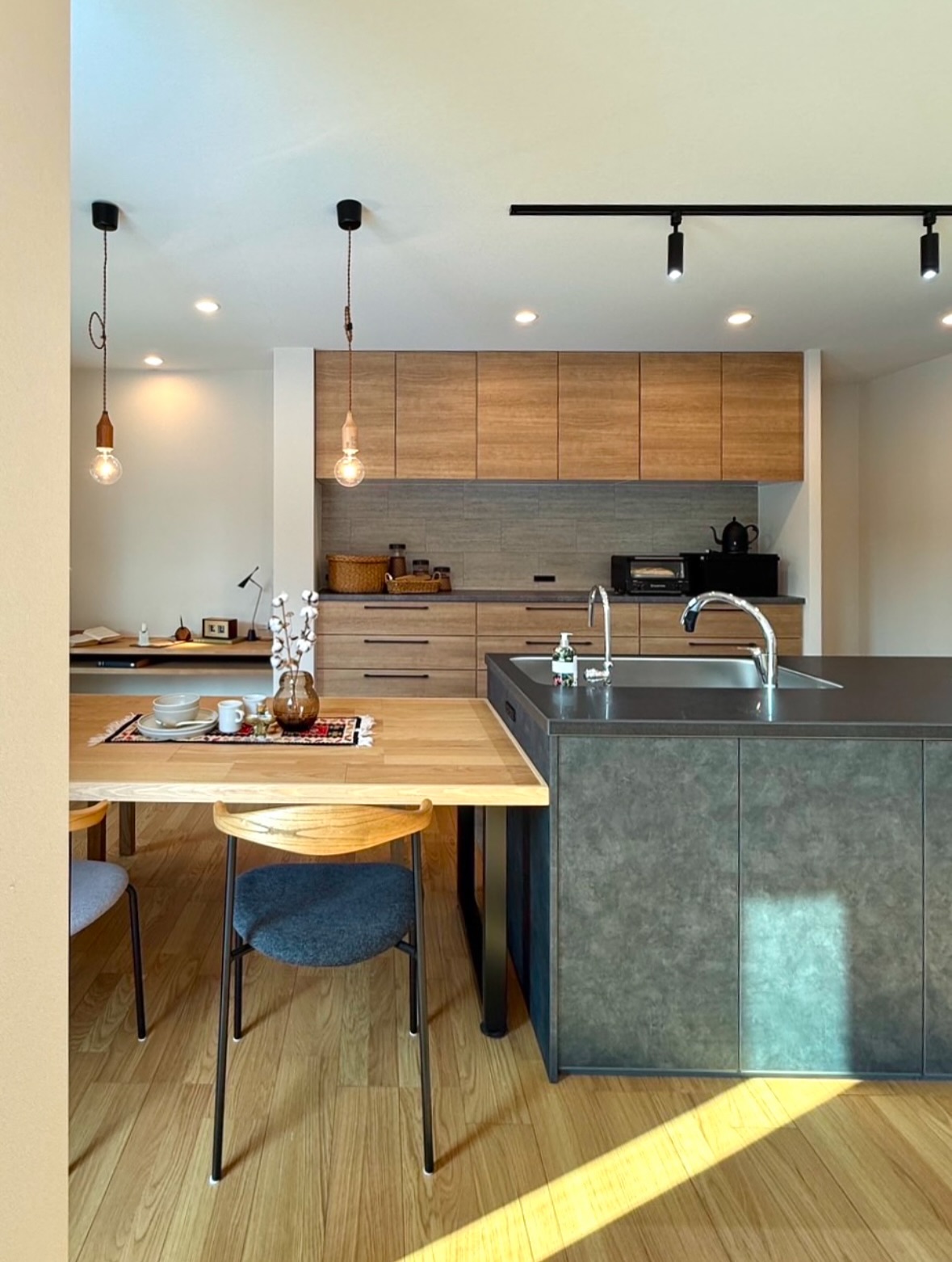 ホームパーティーを楽しむ平屋のお家