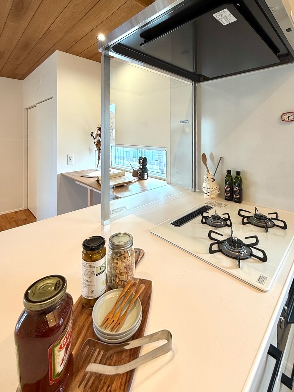 吹き抜け×ダウンリビング 立体構成の半平屋